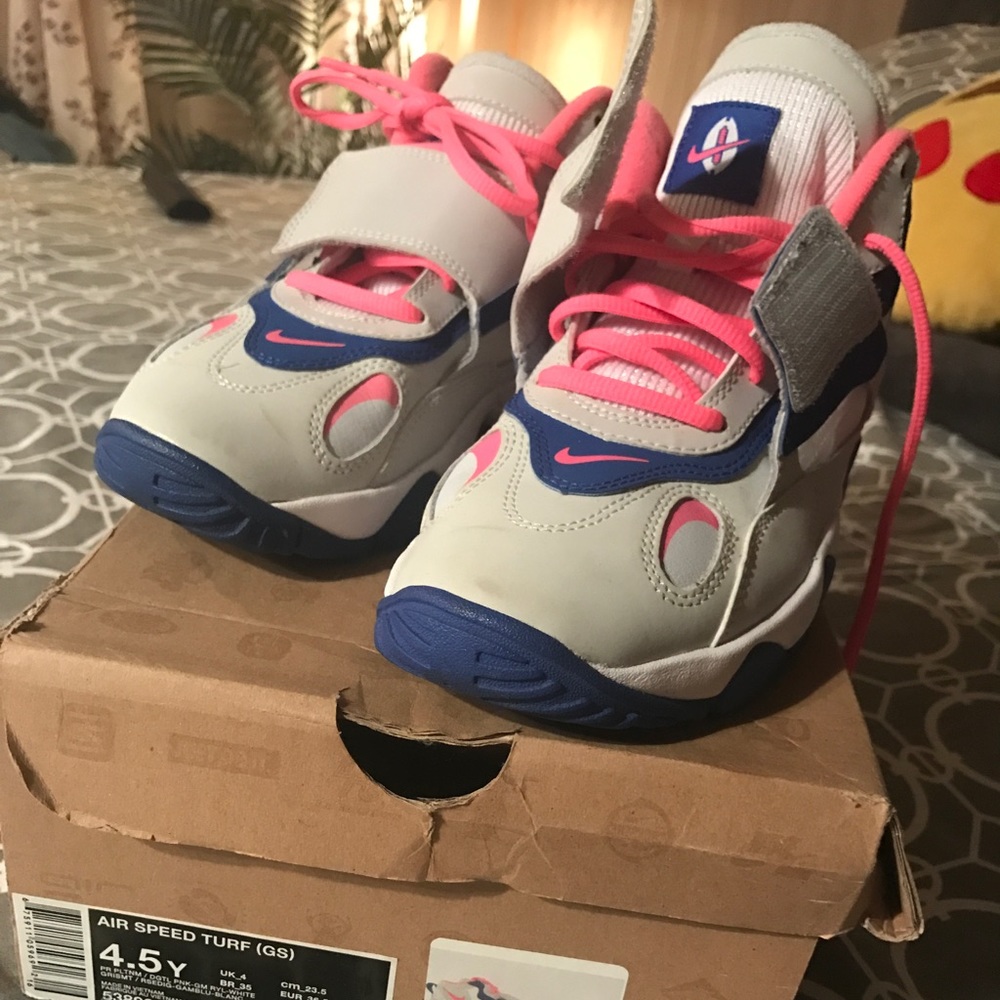 Nike air speed turf